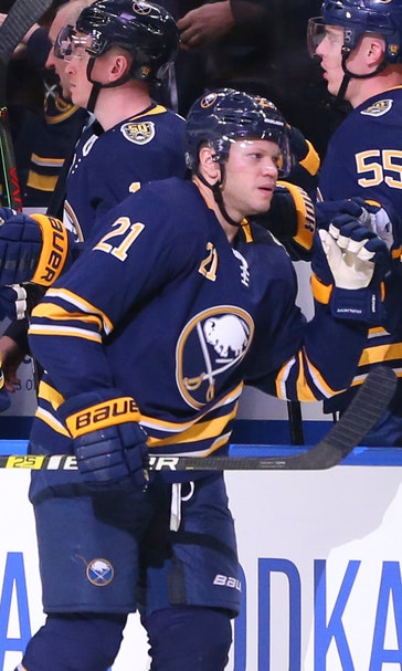 Eichel's end-to-end rush sparks Buffalo's 4-2 win over Vegas